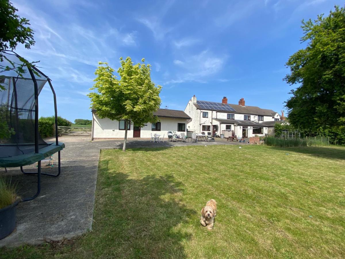 Cosy Stable Conversion Between Sheffield & Leeds Pontefract Exterior photo